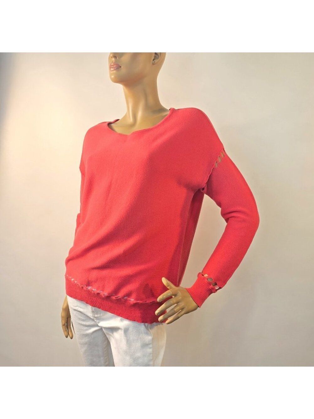 Metric Cotton Sweater Cut-Out Keyhole Detailing Coral Color Size L